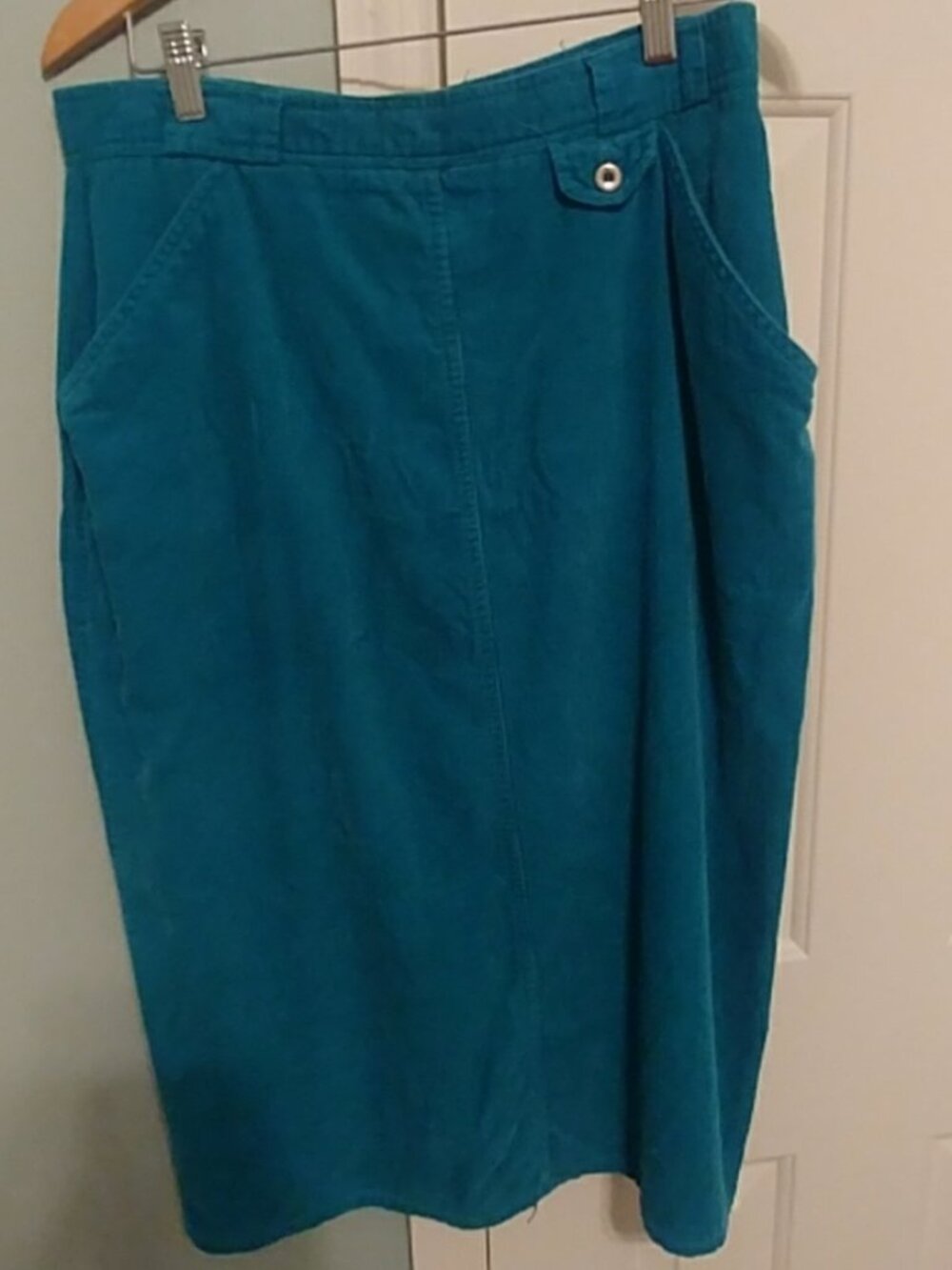 skirt - Picture 1 of 2